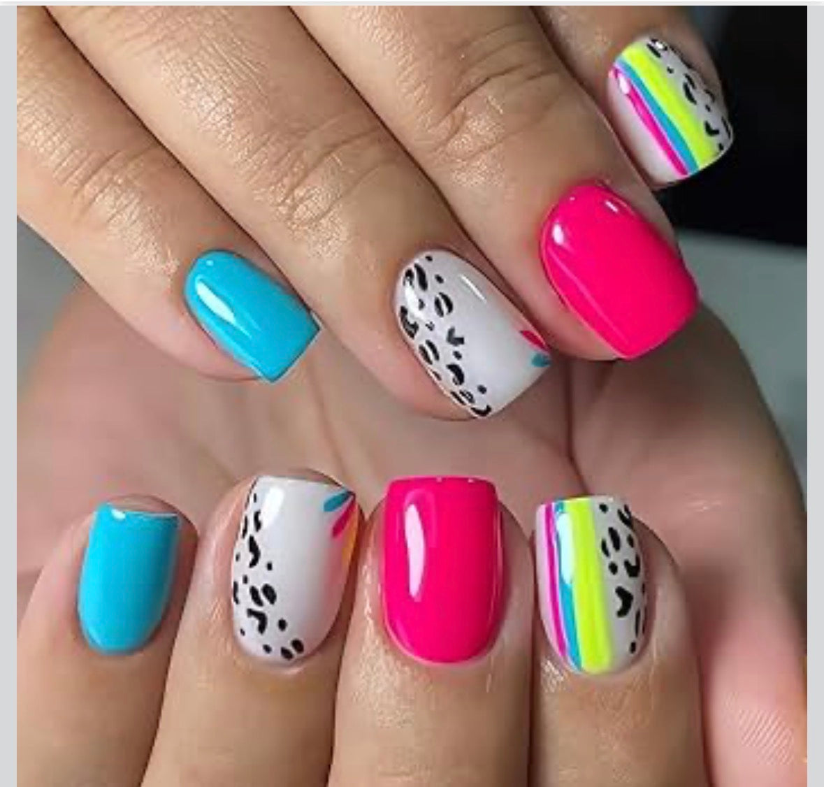 Short Press on Nails Square Fake Nails Black Leopard Print